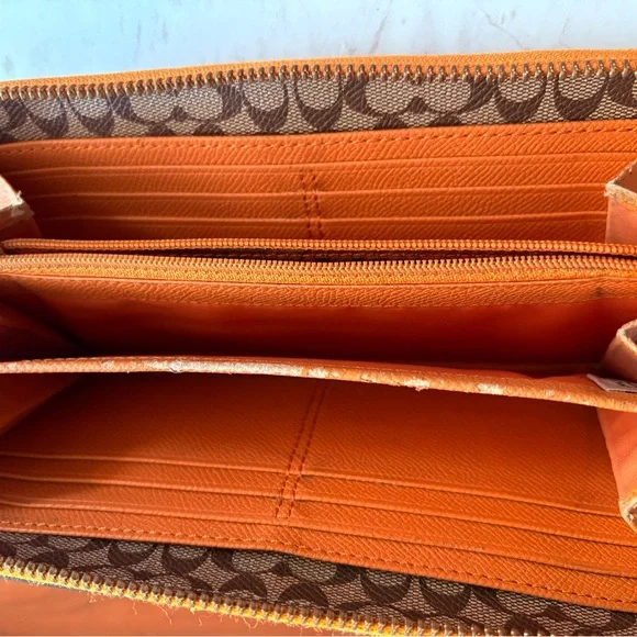 Coach Zip Wallet - Picture 7 of 11